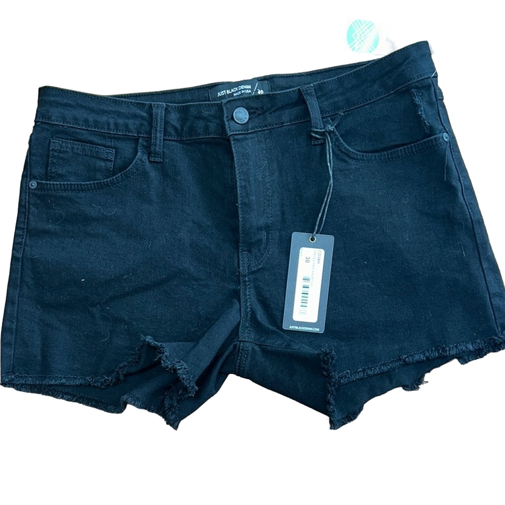 NWT: Just Black Denim: Black Jean Shorts: Size 10/30
